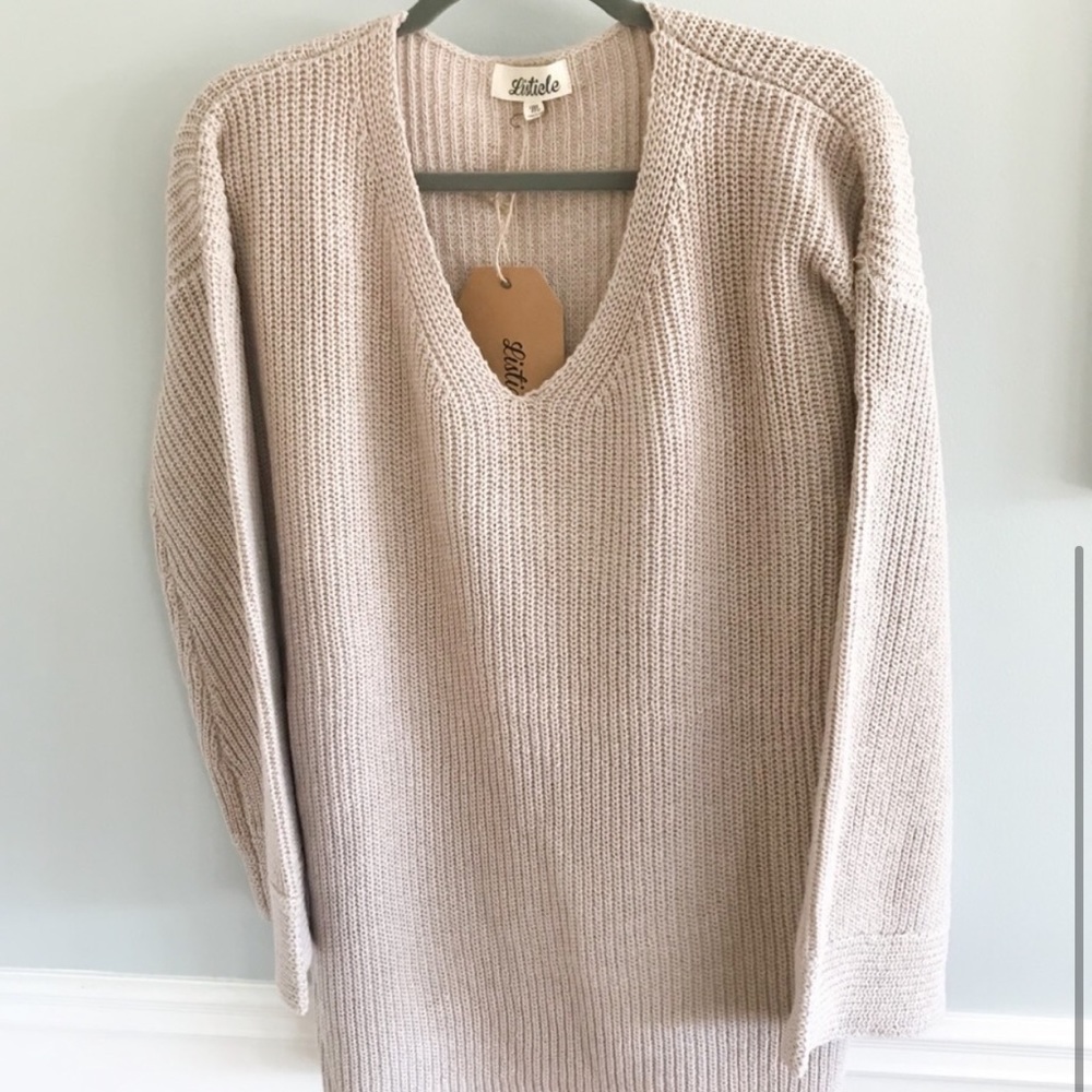 /Willow/ V-Neck Oversized Flowy Sweater - Picture 4 of 4